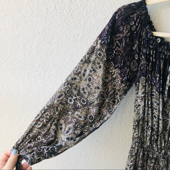 Free People Size Small So Divine Romper Floral Abstract Print Off Shoulder Boho - Picture 2 of 10